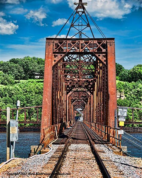 railroad bridge over mississippi river